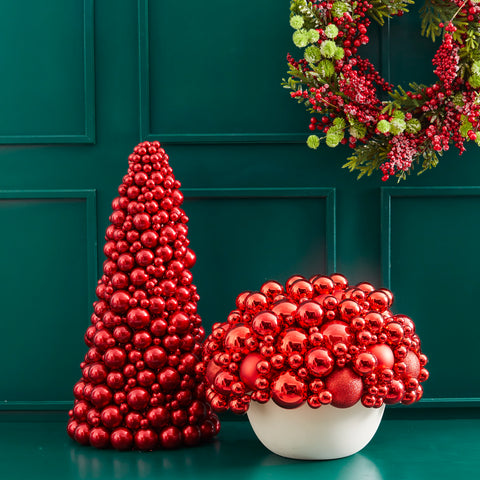 TOPIARY AND TABLE CENTER DUO WITH RED BALLS