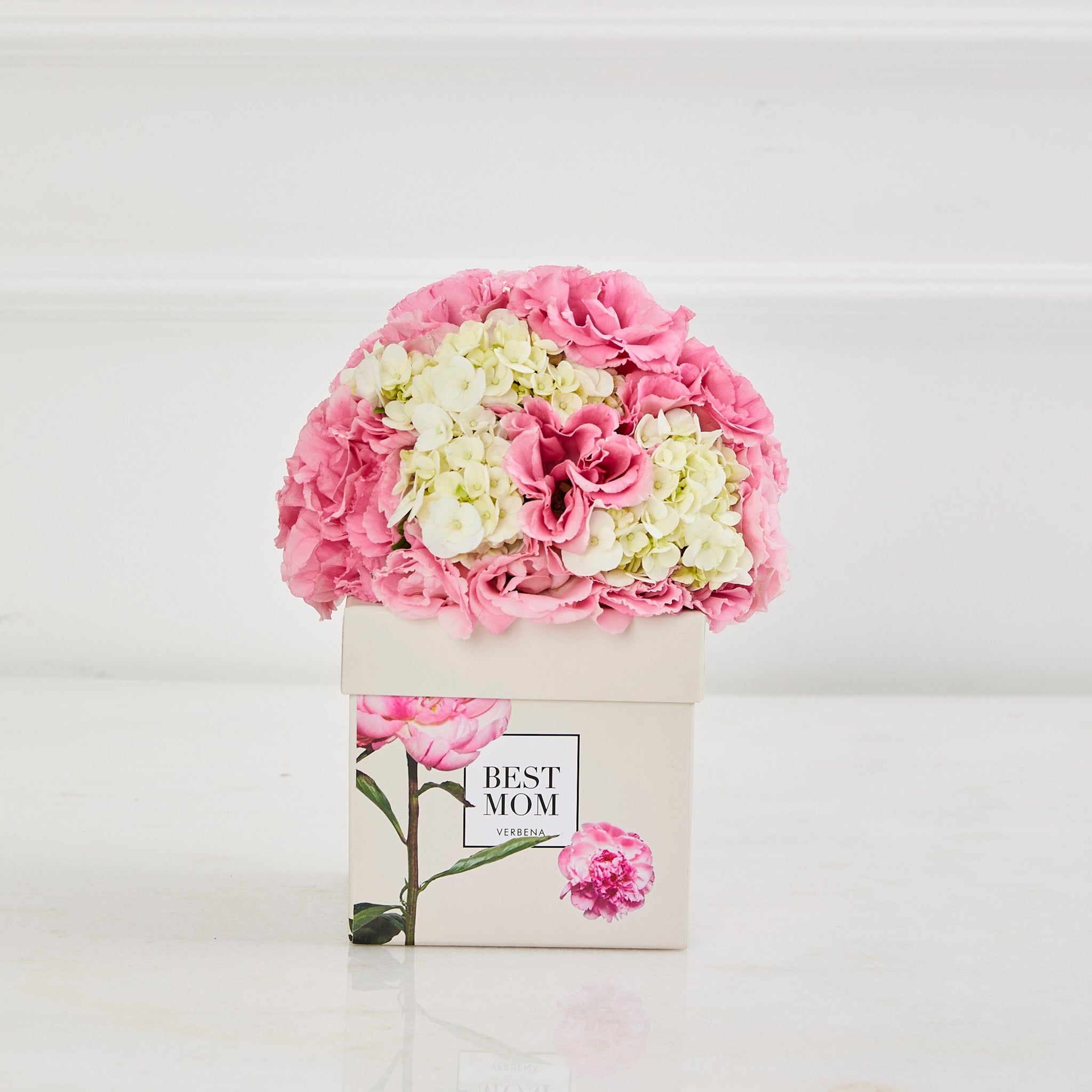 CAIXA PEÔNIA COM HORTÊNSIAS E LISIANTHUS