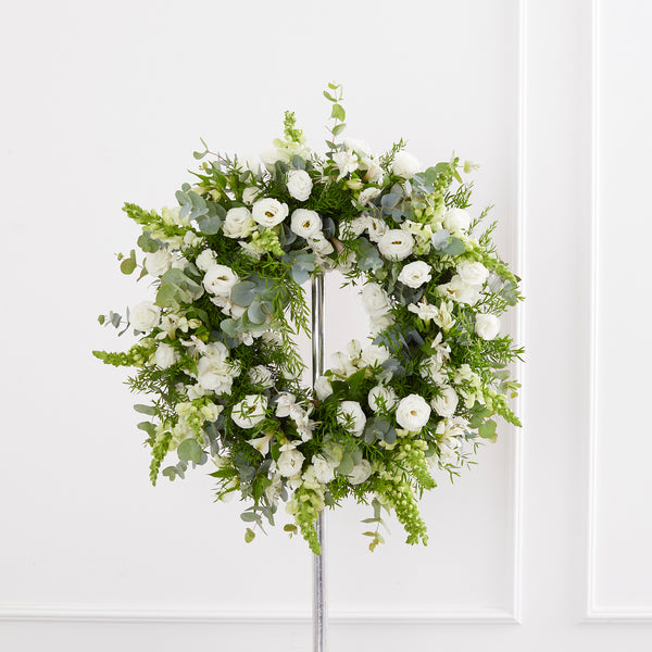 WHITE FLOWER CROWN