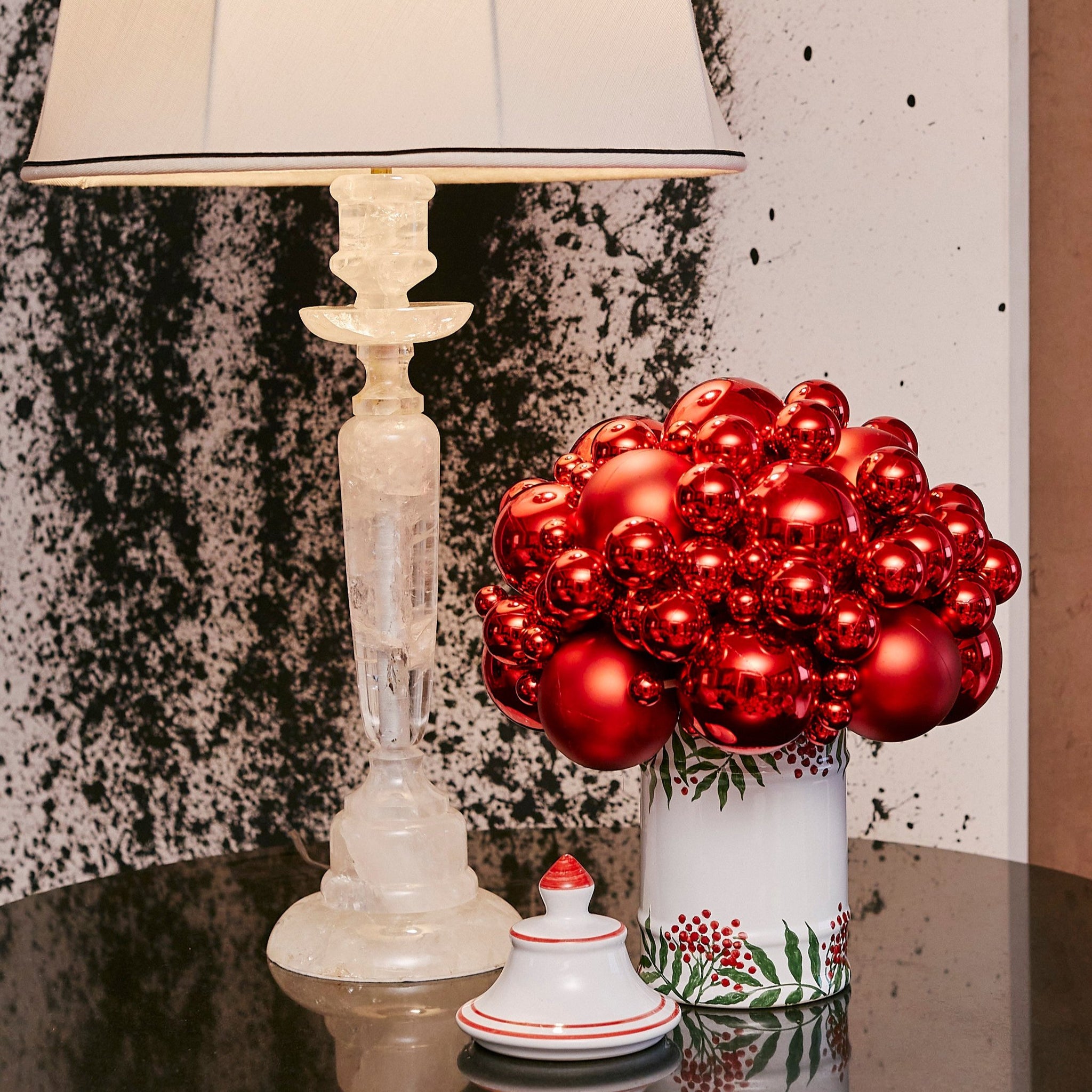 BOWL PINECONE WITH CHRISTMAS BALLS