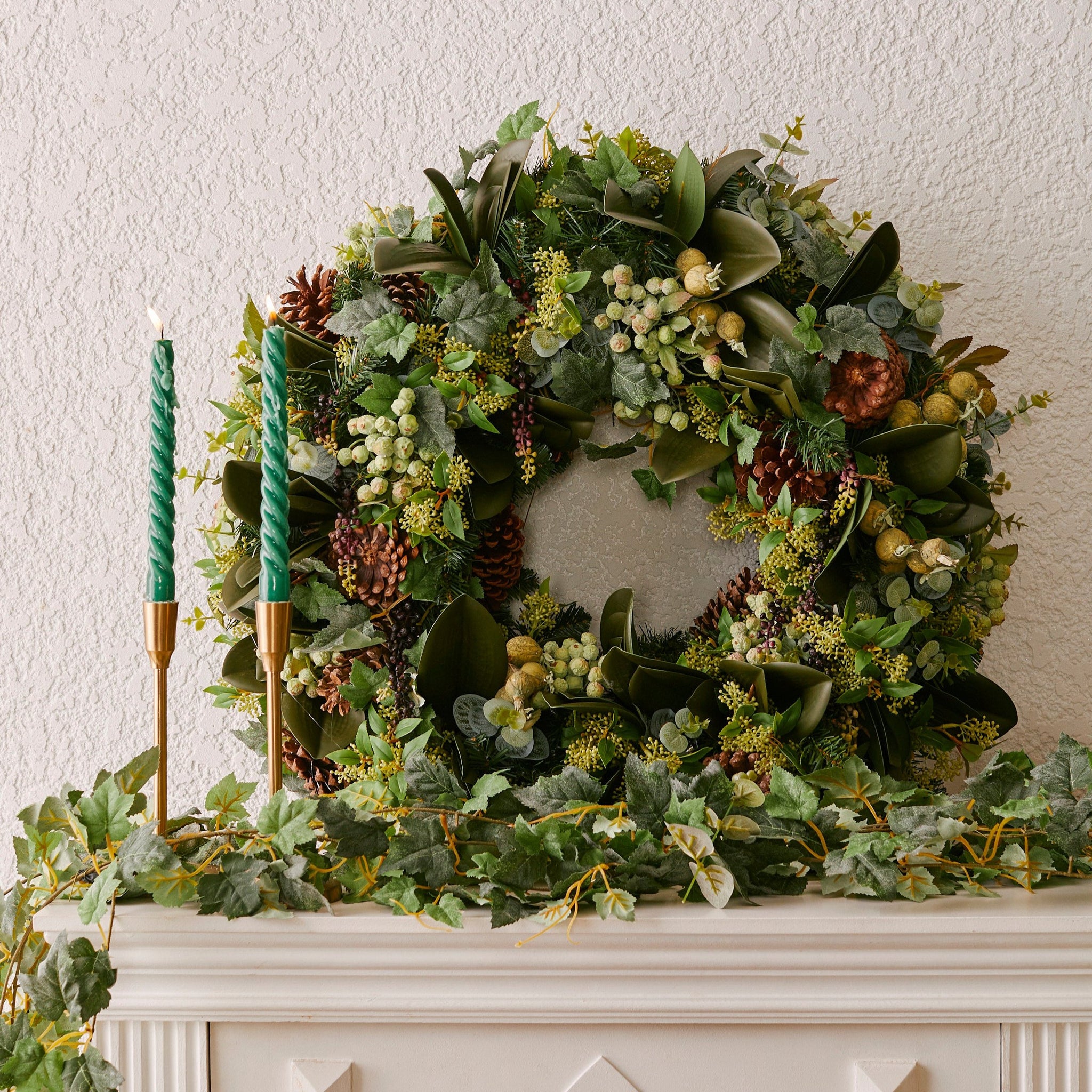 LARGE SILVER BALL GARLAND