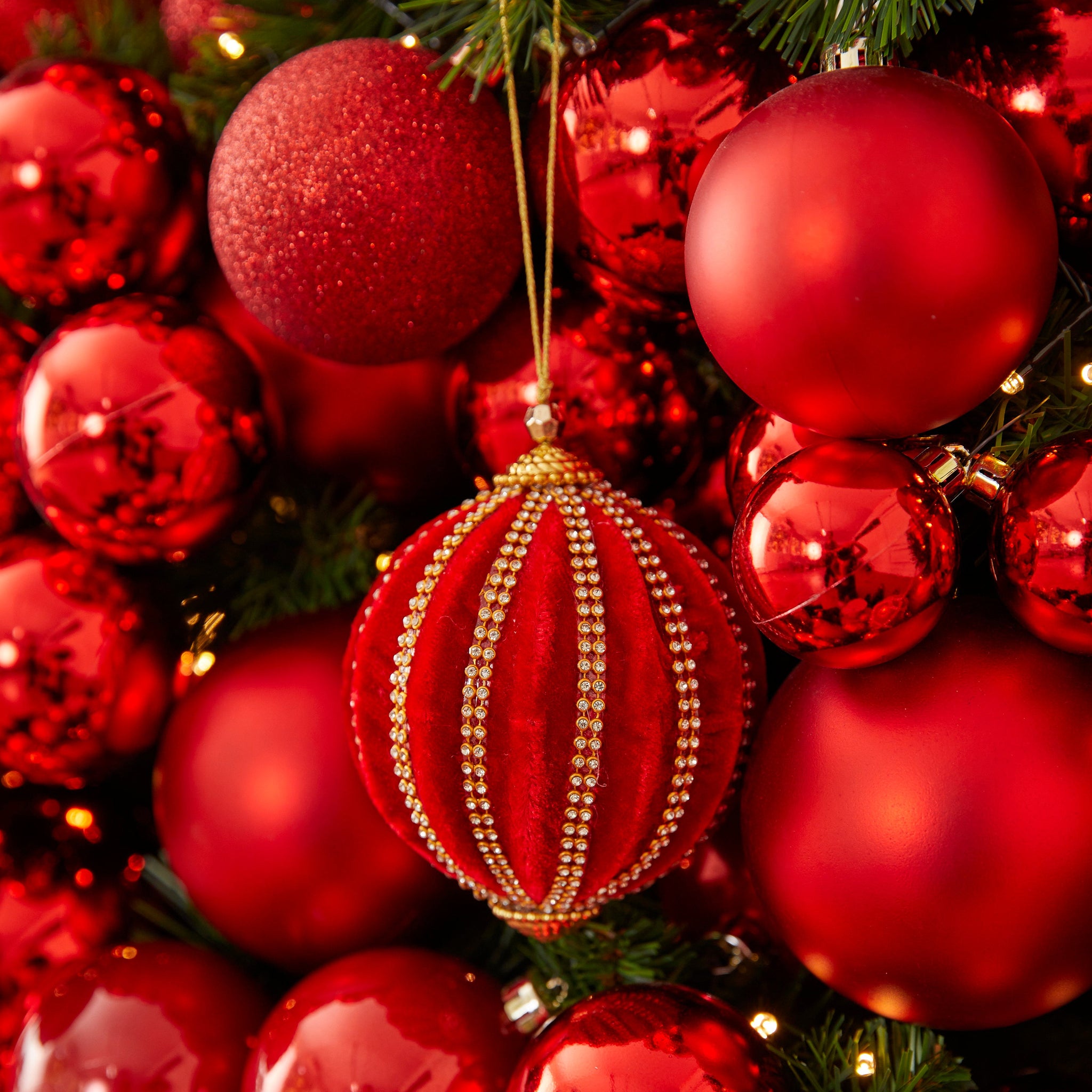 BOLA RED GRACE DIAMOND