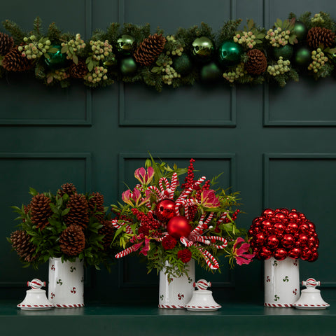 TRIO BOWLS NUTCRACKER WITH APPLES, BALLS AND PINE