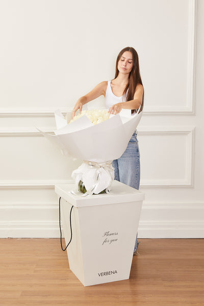 FLOWERS FOR YOU BOX COM 200 ROSAS BRANCAS