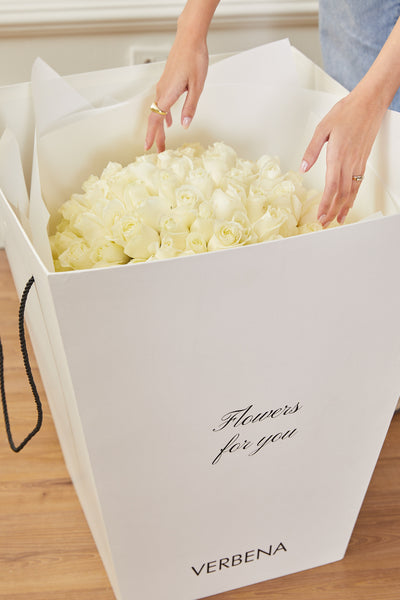FLOWERS FOR YOU BOX COM 200 ROSAS BRANCAS