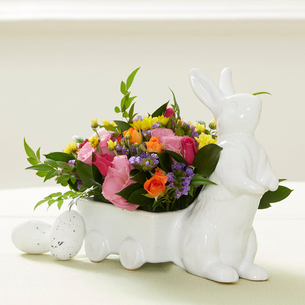 PETER RABBIT E CARRINHO COM FLORES COLORIDAS