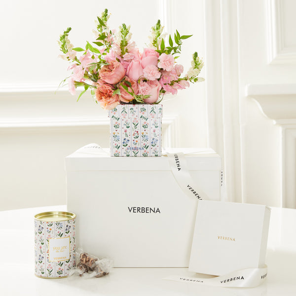 KIT GARDEN COM FLORES MODERNAS E DOCES