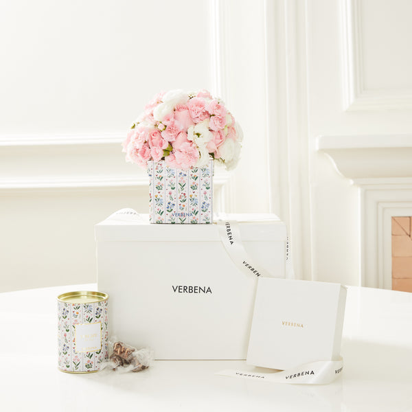 KIT GARDEN COM FLORES DELICADAS E DOCINHOS
