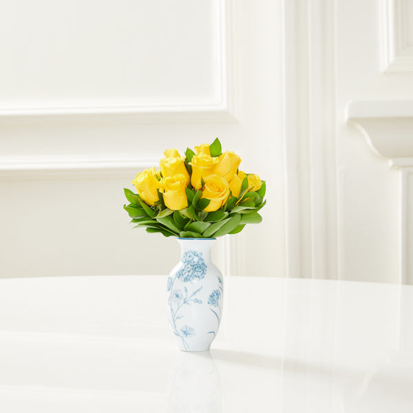 VASO PORCELANA CELESTE COM ROSAS AMARELAS E PALHA ITALIANA
