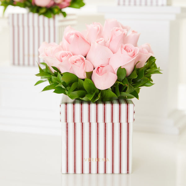 CAIXA PORTOFINO COM 20 ROSAS COR DE ROSA