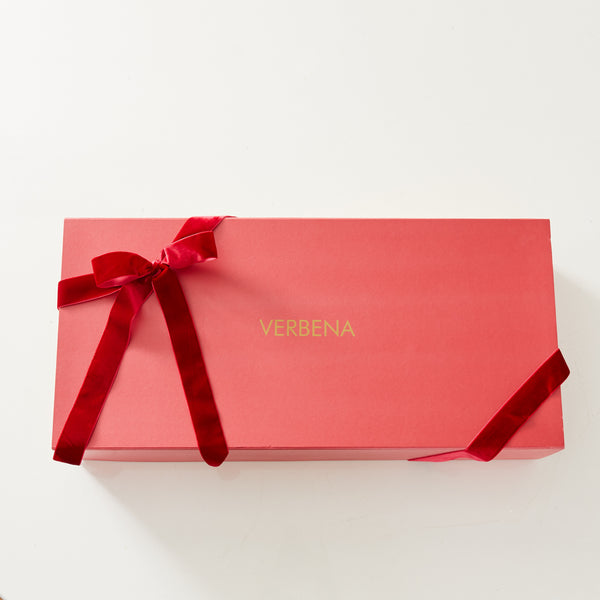THE FLORIST RED BOX COM ROSAS VERMELHAS
