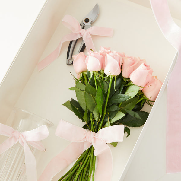 THE FLORIST PINK BOX COM ROSAS COR DE ROSA