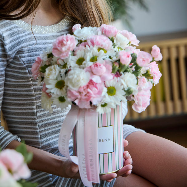 LATA ROSA LISTRADA COM MIX DE FLORES