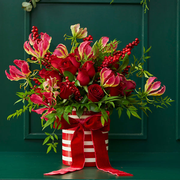 VASO RED STRIPES COM ROSAS, GLORIOSAS E FOLHAGENS