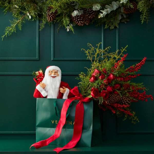 VERBENA GIFT BAG COM FLORES VERMELHAS E PAPAI NOEL CLASSICO