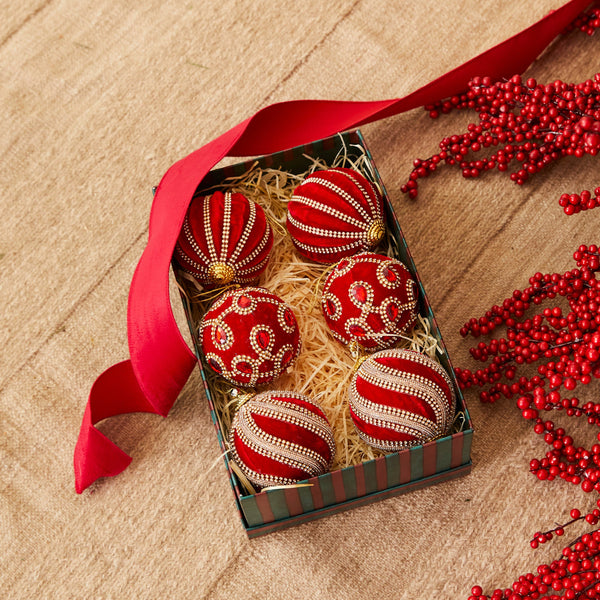 CAIXA NATAL COM 6 BOLAS RED GRACE
