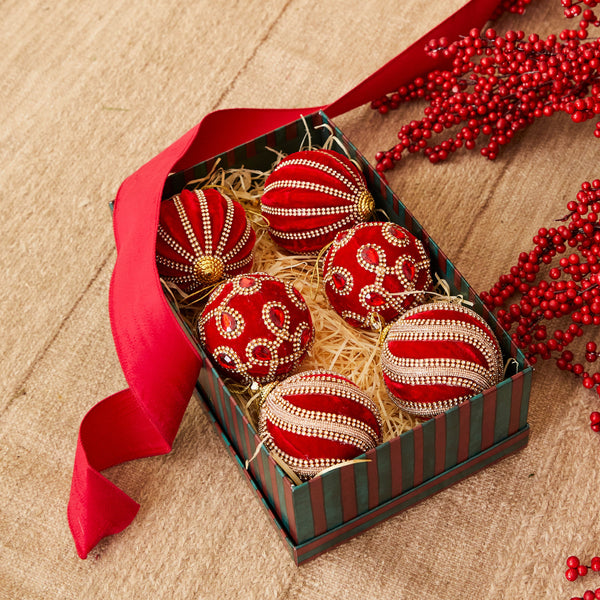 CAIXA NATAL COM 6 BOLAS RED GRACE
