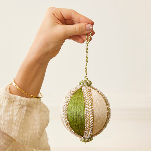 PAMPAS JINGLE TREE