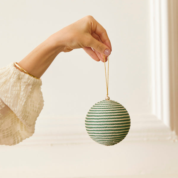PAMPAS JINGLE TREE