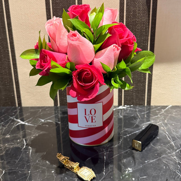 LATA LOVE COM MIX DE 15 ROSAS COR DE ROSA E PINK