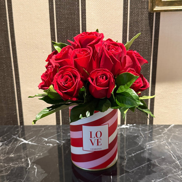 LATA LOVE COM 15 ROSAS VERMELHAS