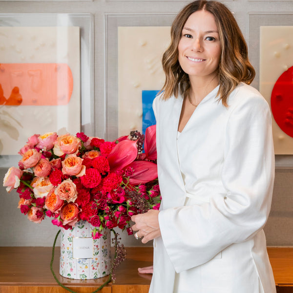 BLOSSOM HAT BOX COM FLORES MODERNAS