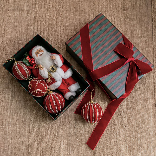 CAIXA COM 3 BOLAS RED GRACE E PAPAI NOEL
