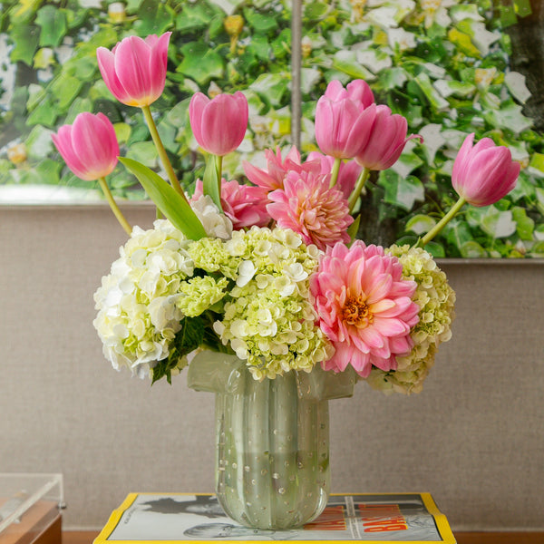 VASO MURANO PÉROLA COM DALIA, TULIPAS E HORTÊNSIAS