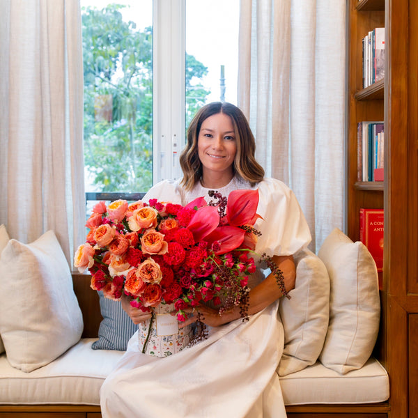 BLOSSOM HAT BOX COM FLORES MODERNAS