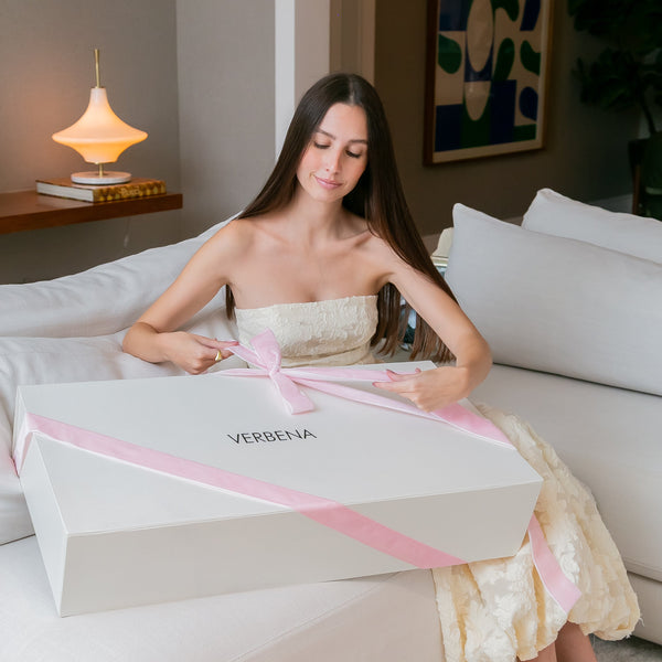 THE FLORIST PINK BOX COM ROSAS COR DE ROSA