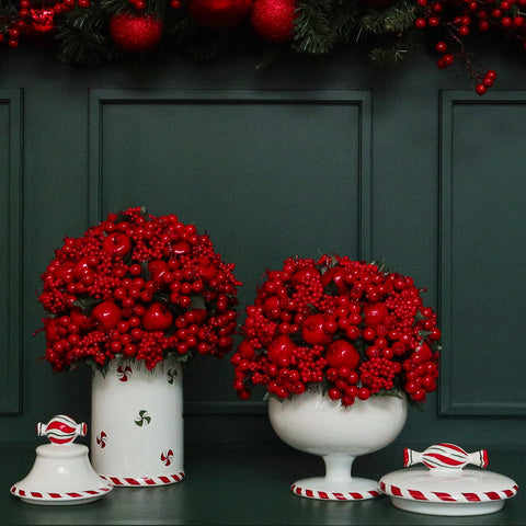BOWL NUTCRACKER WITH CHRISTMAS BALLS