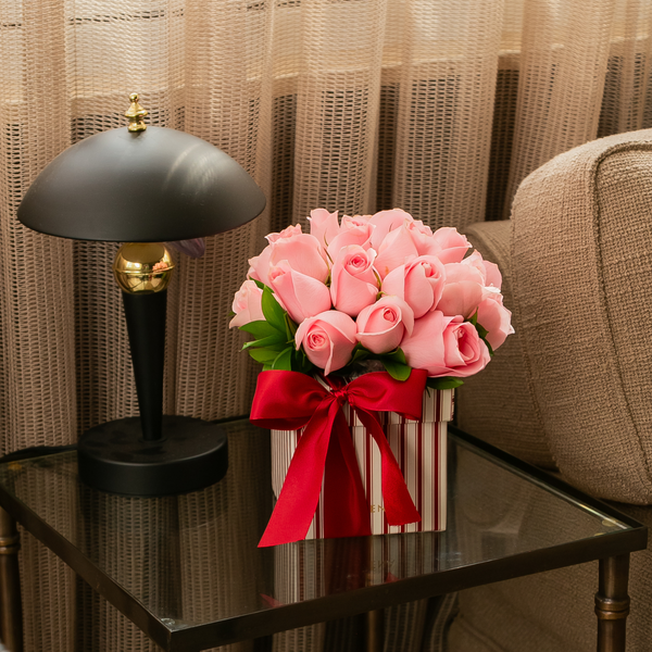 CAIXA PORTOFINO COM 20 ROSAS COR DE ROSA