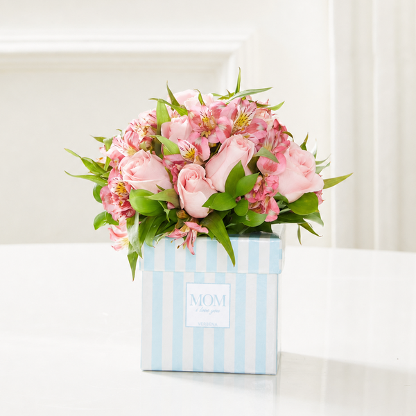 CAIXA MOM I LOVE YOU COM ROSAS COR DE ROSA E ALSTROEMERIA